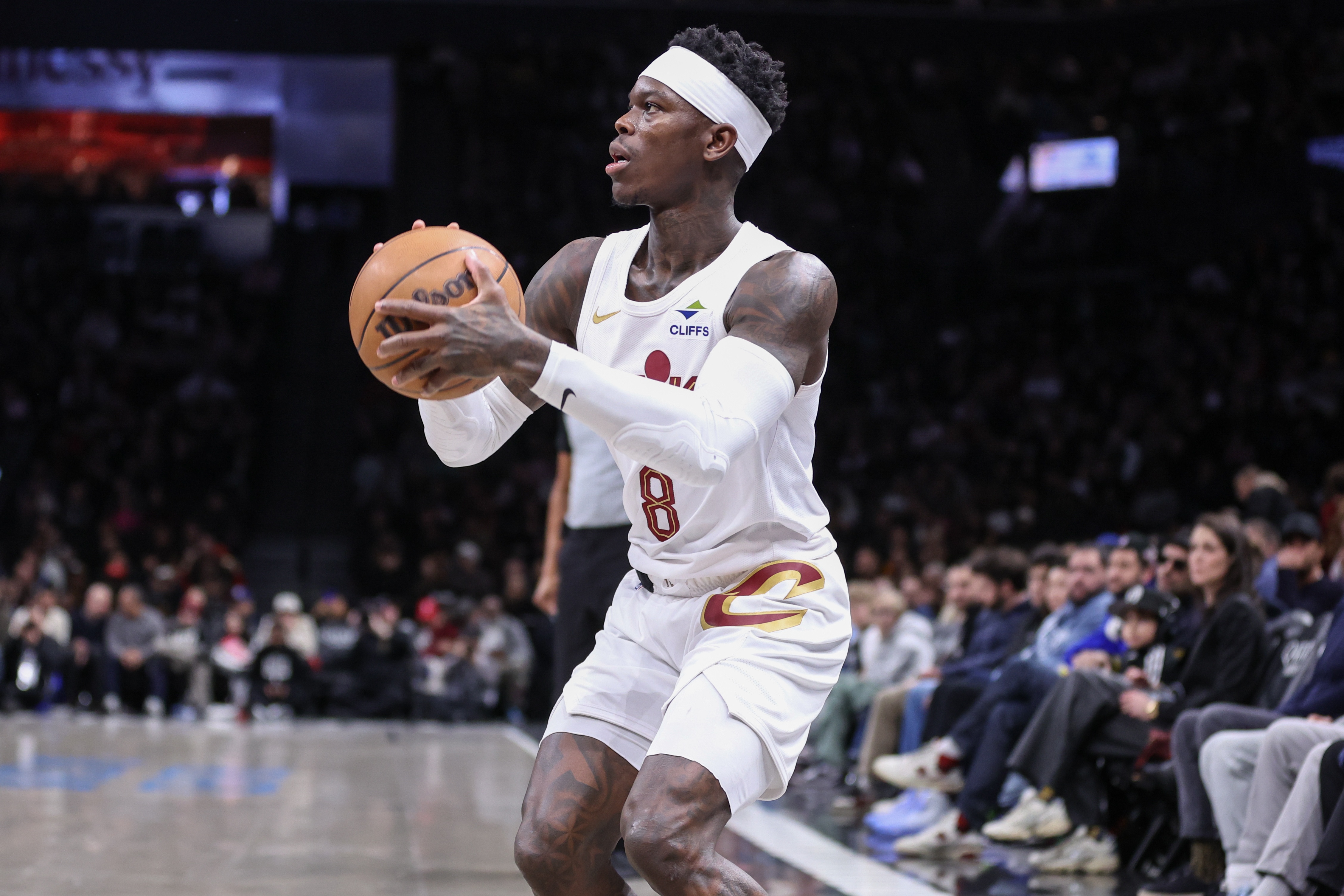 VIP注册-帕森斯：季后赛哈登&amp;米切尔被限制时 施罗德能控球&amp;创造进攻机会